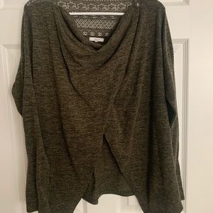 Long sleeve top